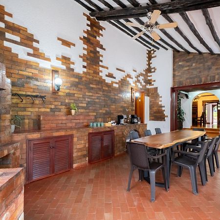 Hotel Chalet El Castillo By Majuva El Edén 外观 照片