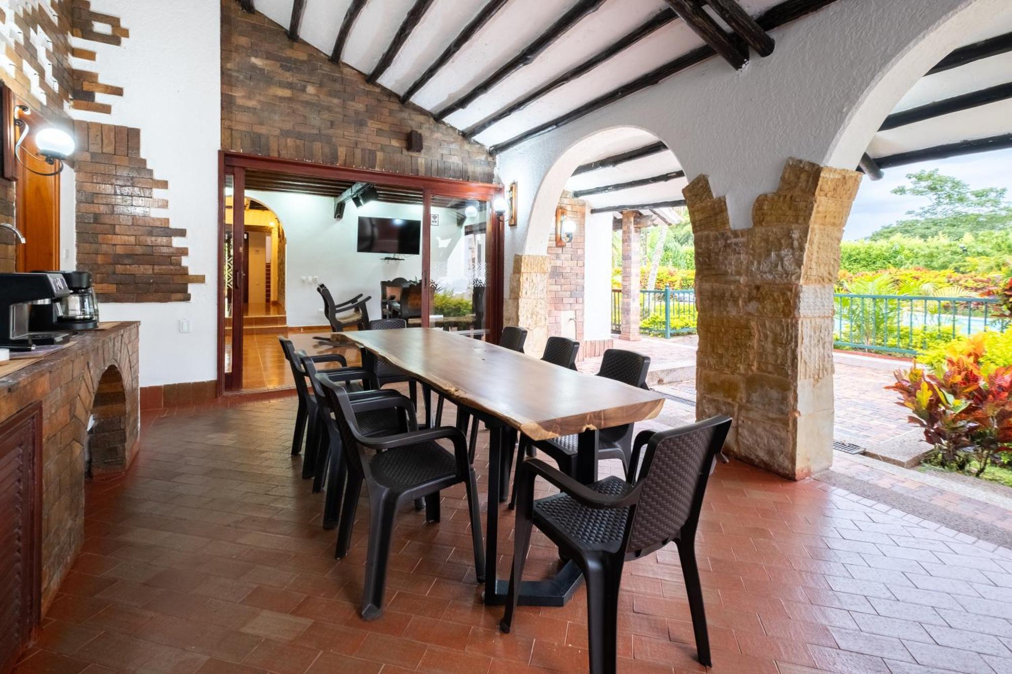 Hotel Chalet El Castillo By Majuva El Edén 外观 照片