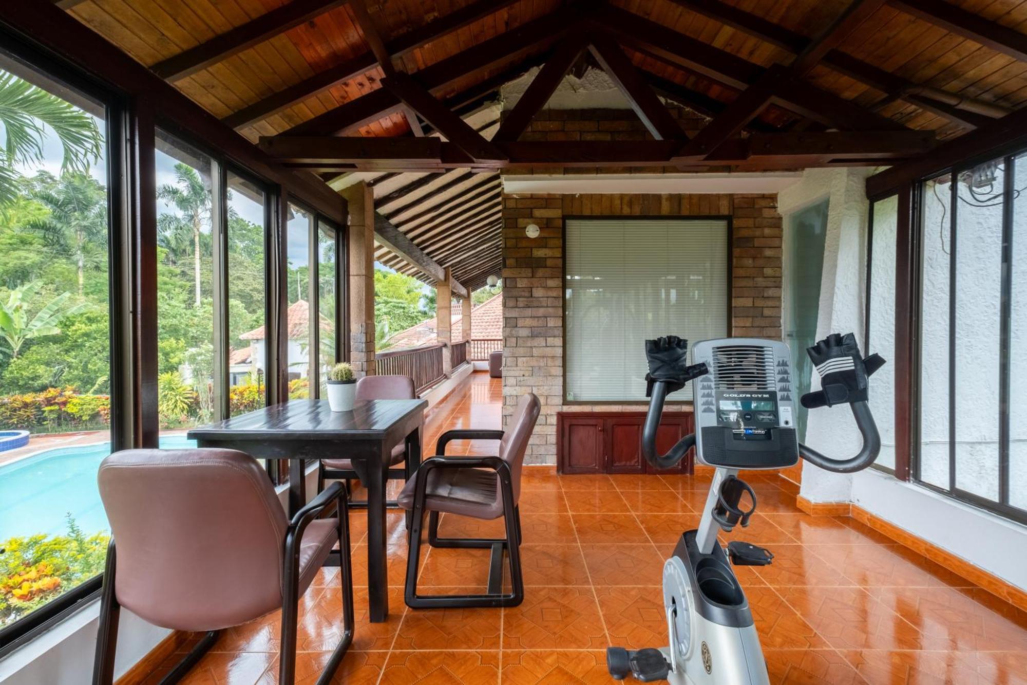 Hotel Chalet El Castillo By Majuva El Edén 外观 照片