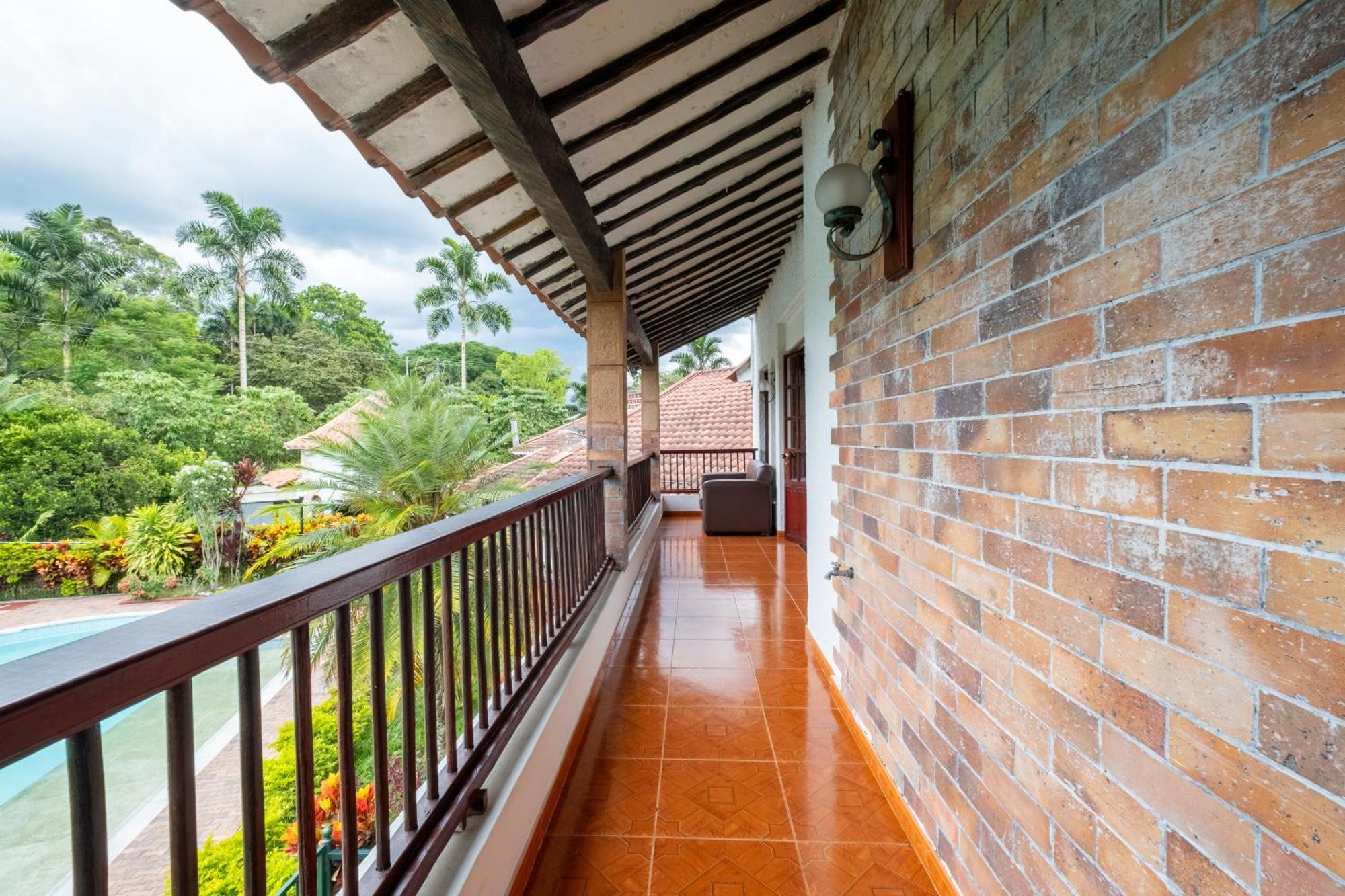 Hotel Chalet El Castillo By Majuva El Edén 外观 照片